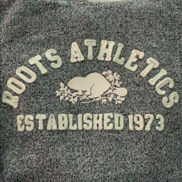 SOLD Roots Salt and Pepper Sweatshirt Size Small - Picture 3 of 5